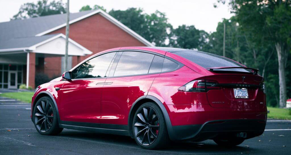 burgundy-tesla-model-x